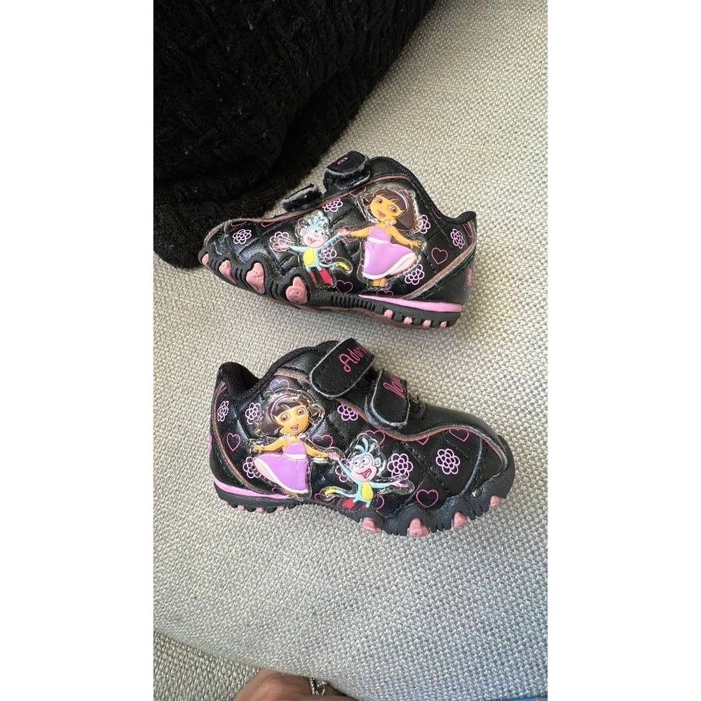 Dora and boots 2010 shoes size 5